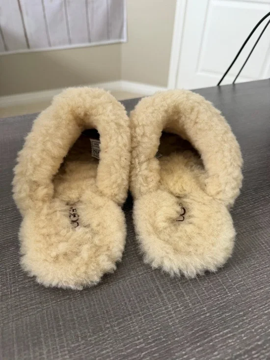 UGG Women's Scuffette II Shearling Slipper in Chestnut Size 9 - Picture 4 of 8